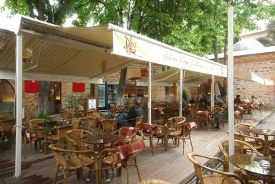 Durr-i Koza Cafe Restaurant